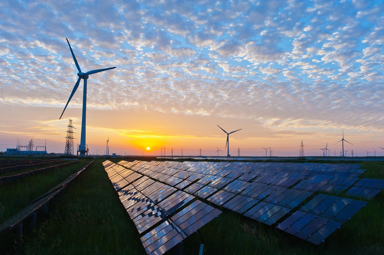 Tax Experts: Renewables Come Out Ahead on Recent Tax Overhaul